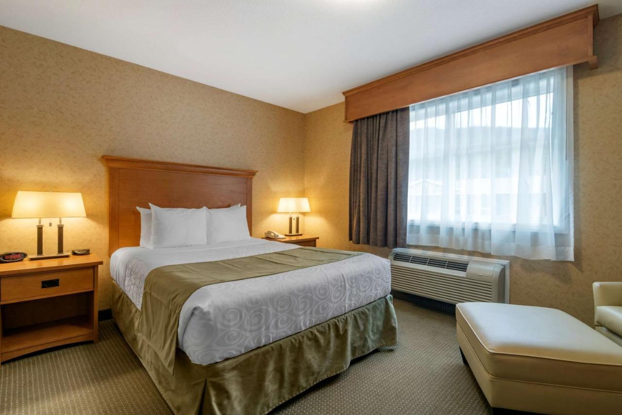 Best Western Sicamous Inn Eksteriør bilde