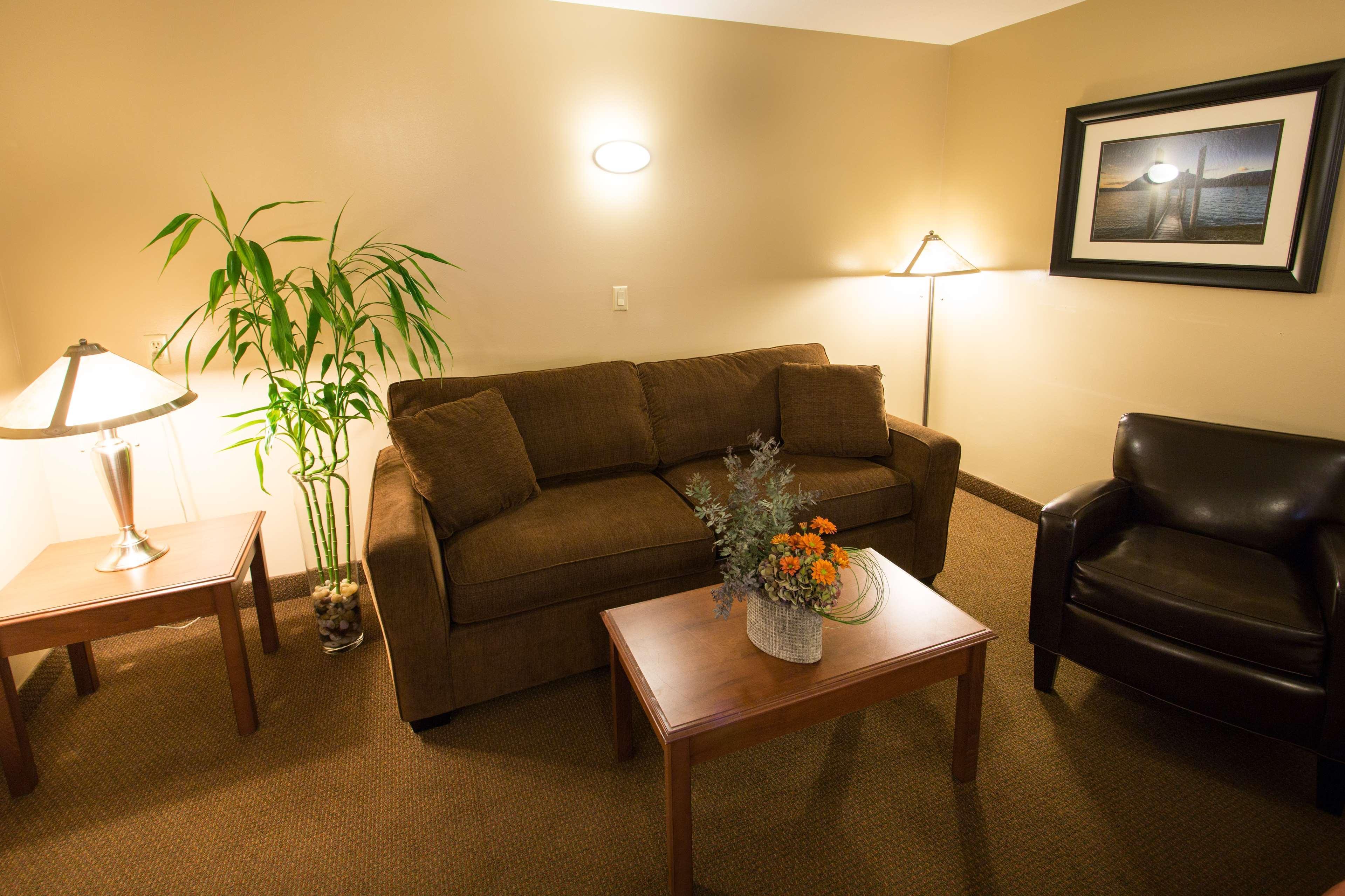 Best Western Sicamous Inn Eksteriør bilde